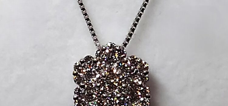 Pt 透明石　ネックレス修理　バチカン外し