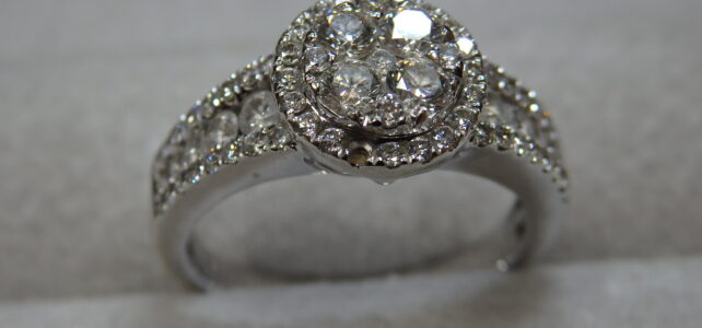 K18WGダイヤモンドリングサイズ直しとメレダイヤ入れ